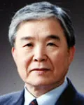 대학교수, (전직)방송기자인 이문교의 대표 이미지