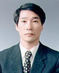 대학교수인 전영권의 대표 이미지