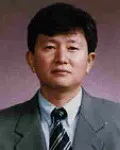 대학교수인 홍춘표의 대표 이미지