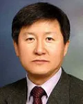 대학교수인 홍성조의 대표 이미지
