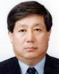 학교법인인, (전직)기업인인 김윤기의 대표 이미지