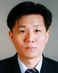 대학교수인 강윤호의 대표 이미지
