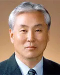 의사, 대학교수인 이명철의 대표 이미지