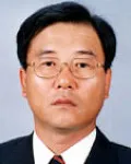 (전직)신문기자인 황이택의 대표 이미지