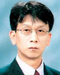 대학교수인 김일철의 대표 이미지