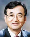 대학교수인 최정표의 대표 이미지