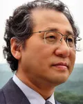 평론가, 대학교수인 황현산의 대표 이미지