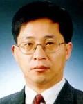 대학교수인 김유경의 대표 이미지