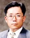 대학교수인 백두권의 대표 이미지