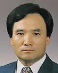 (전직)변호사인 김충진의 대표 이미지