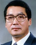 (전직)정치인, (전직)국회의원, (전직)경찰공무원인 김화남의 대표 이미지