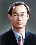 대학교수인 백형희의 대표 이미지