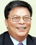 대학교수, (전직)기업인인 신주식의 대표 이미지