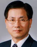 안과의사, 대학교수인 홍영재의 대표 이미지