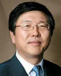 대학교수, (전직)변호사, (전직)판사인 백윤기의 대표 이미지