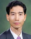 판사인 최진갑의 대표 이미지