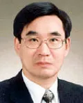 변호사, (전직)판사인 서희종의 대표 이미지