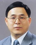 변호사, (전직)판사인 황현호의 대표 이미지