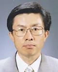 변호사, (전직)판사인 심재돈의 대표 이미지