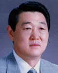 (전직)스포츠기관단체인, (전직)대학학장인 이상찬의 대표 이미지
