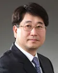 변호사, (전직)판사인 문강배의 대표 이미지