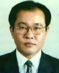 (전직)대학교수인 정요일의 대표 이미지