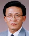 이비인후과의사, (전직)대학교수인 신민호의 대표 이미지
