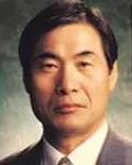 변호사, (전직)판사인 손홍익의 대표 이미지