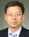 대학교수인 주광신의 대표 이미지