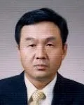 변호사, (전직)정당인, (전직)판사인 신현일의 대표 이미지