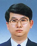 (전직)변호사, (전직)검사인 이범상의 대표 이미지