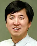 신문기자인 민병관의 대표 이미지