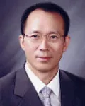 대학교수, (전직)판사인 윤남근의 대표 이미지