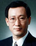 변호사, (전직)정치인, (전직)검사인 임철의 대표 이미지