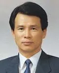 변호사, (전직)검사인 정신동의 대표 이미지