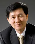 변호사인 이근병의 대표 이미지
