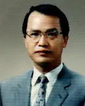 (전직)변호사, (전직)정무직공무원, (전직)검사인 조경근의 대표 이미지