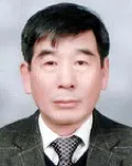 기업인, (전직)행정공무원인 이수성의 대표 이미지