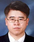 대학교수인 유상섭의 대표 이미지