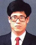 대학교수인 송한식의 대표 이미지