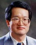 대학교수인 송윤헌의 대표 이미지