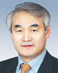 연구인인 손기웅의 대표 이미지