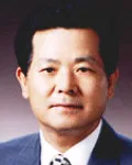 변호사인 이융복의 대표 이미지