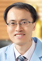 한의사, (전직)대학교수인 서정철의 대표 이미지