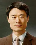 대학교수인 이창희의 대표 이미지