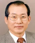 시사평론가, (전직)신문기자인 박상신의 대표 이미지