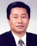 신문기자인 박창희의 대표 이미지
