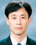 대학교수인 박률의 대표 이미지