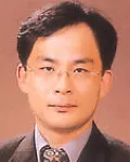 대학교수인 정범석의 대표 이미지