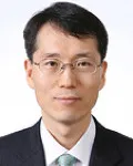 행정공무원인 강남훈의 대표 이미지